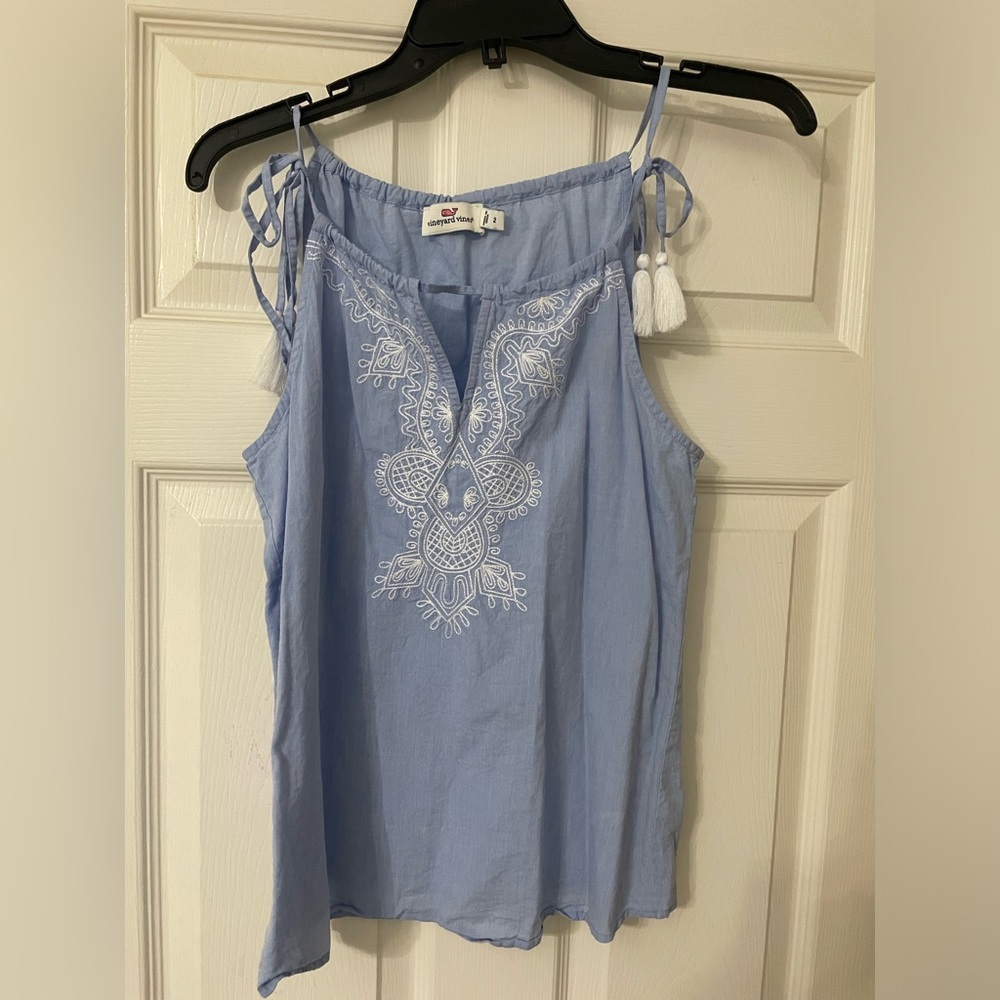 Vineyard Vines size 2 top